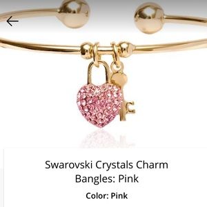 💗 Heart & Key Charm Bangle NEW